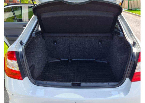 Продам автомобиль SKODA RAPID 2016 г.в.
