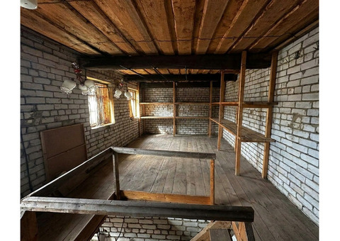 помещение (под склад) площадью 41.6 кв.м.