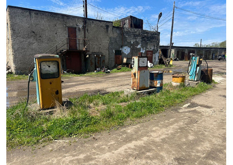 Гараж-мастерские 1059 кв.м. с ЗУ 0,76 га