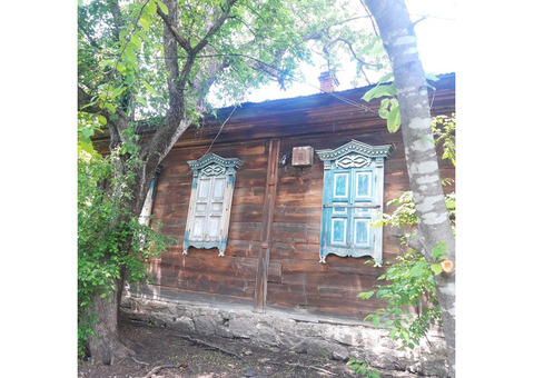 Здание 106.9 кв.м. и земельный участок 813кв.м.