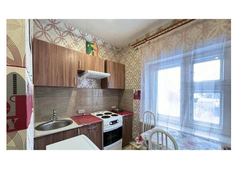 продам 3 комнатную квартиру